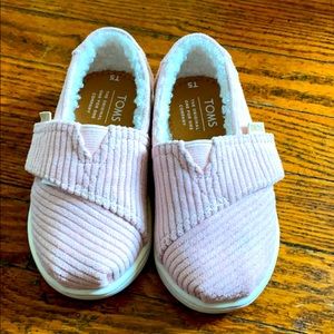 TOMS (tiny Toms) size 5 NEW in box